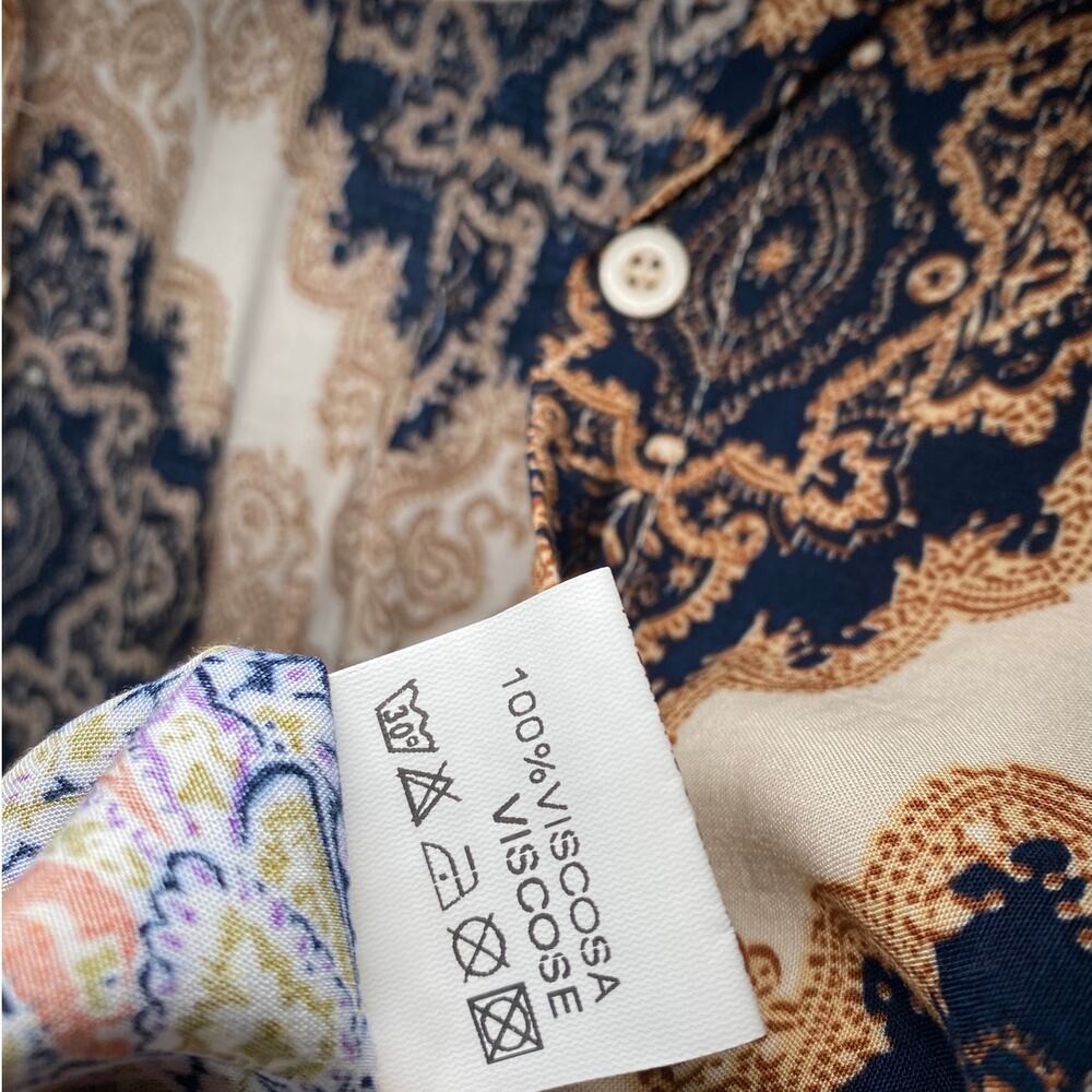 Fenix Trading - Intricate Patterned Collared Button-Up - XXL - Picture 5 of 11